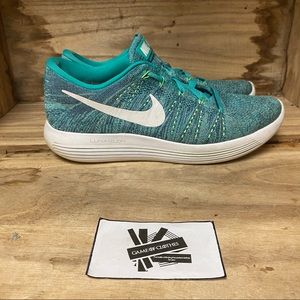 Nike lunarepic flyknit blue white running sneakers